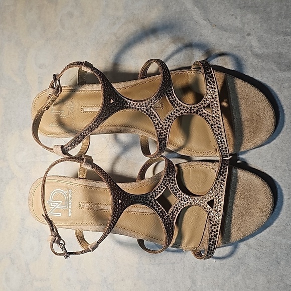 new directions Shoes - New Directions Wedged Sandals